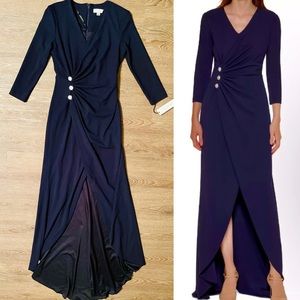 CALVIN KLEIN
Gorgeous Embellished Faux-Wrap
Gown indigo Blue Size 4